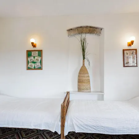 Serene In With Balcony & Heating *