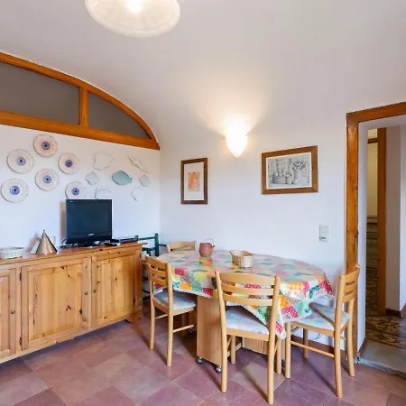 Tatil Evi Serene In With Balcony & Heating *