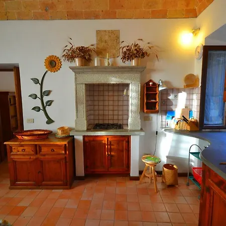 Serene In With Balcony & Heating Tatil Evi